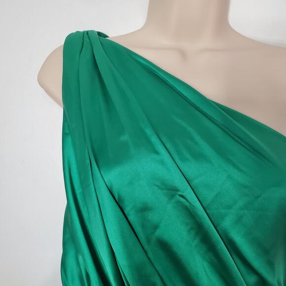 IEENA for Mac Duggal Gathered One Shoulder Satin Gown Emerald Green 26654 Size 2 - Picture 5 of 12